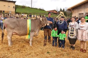 Miss OB und Schneuter  HELMA CH 120.1432.4726.0 HARLEI Marty Theo  Goldau